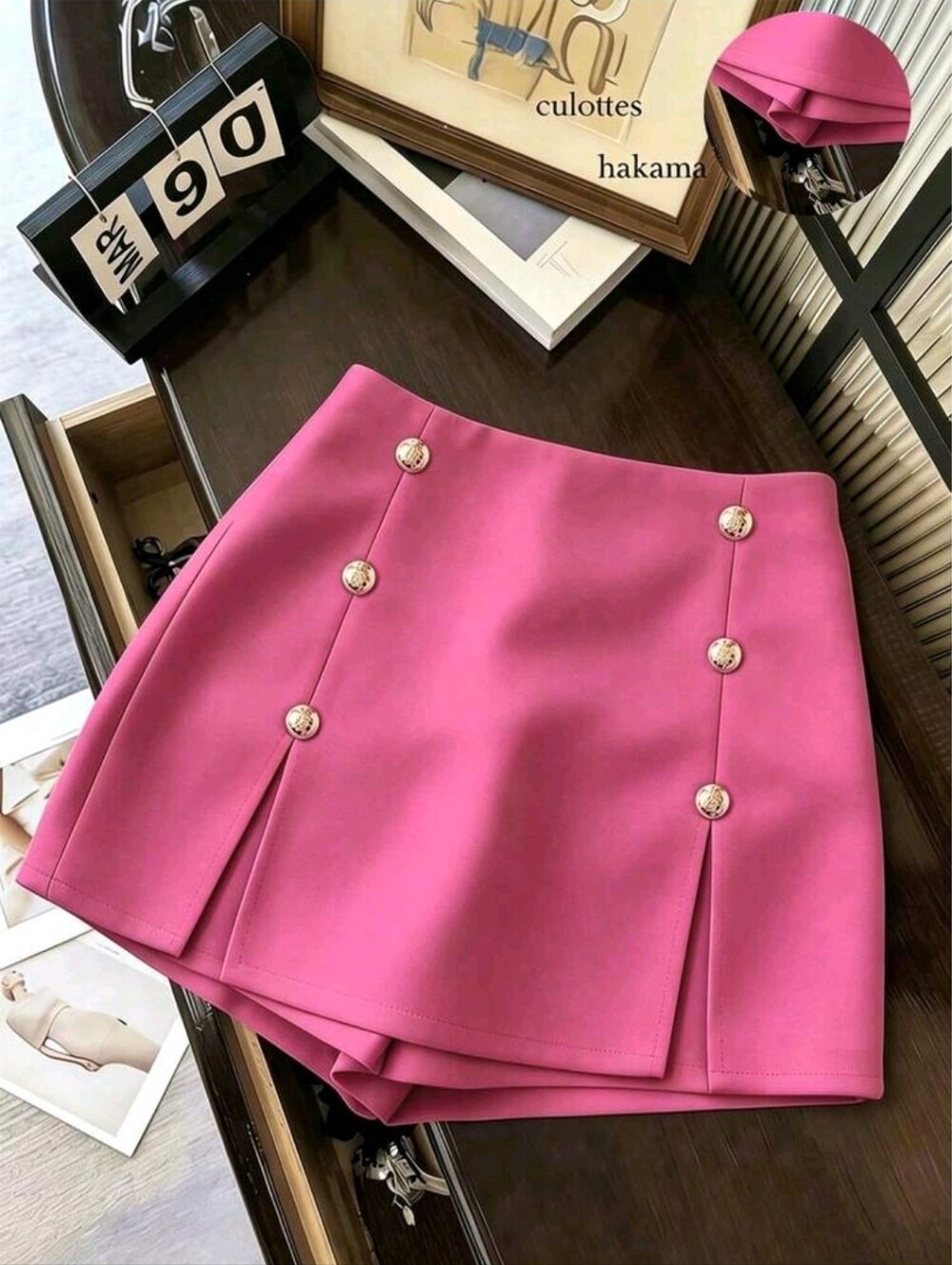 Franclia Metal Button Design Split Hem Skorts